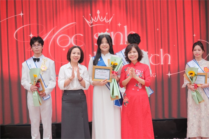 <a href="tin-hoat-dong/chung-khao-cuoc-thi-hoc-sinh-thanh-lich-truong-thpt-quang-trung-ha-dong-nam-2025/ct/2447/12966.html">Chung khảo cuộc thi Học sinh Thanh lịch Trường THPT<span class=bacham>...</span></a>